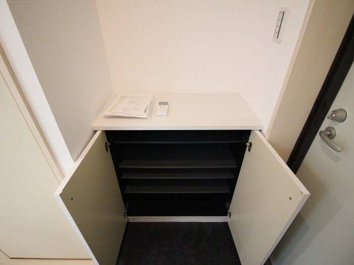 物件内観写真16　(靴箱)