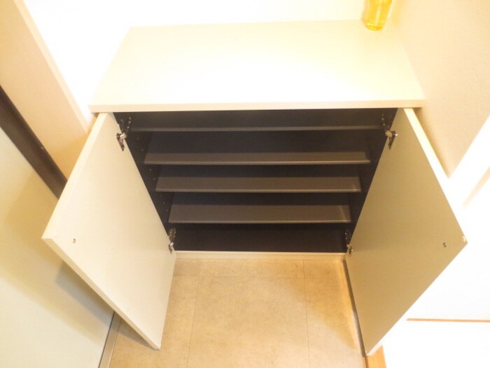 物件内観写真17　(靴箱)