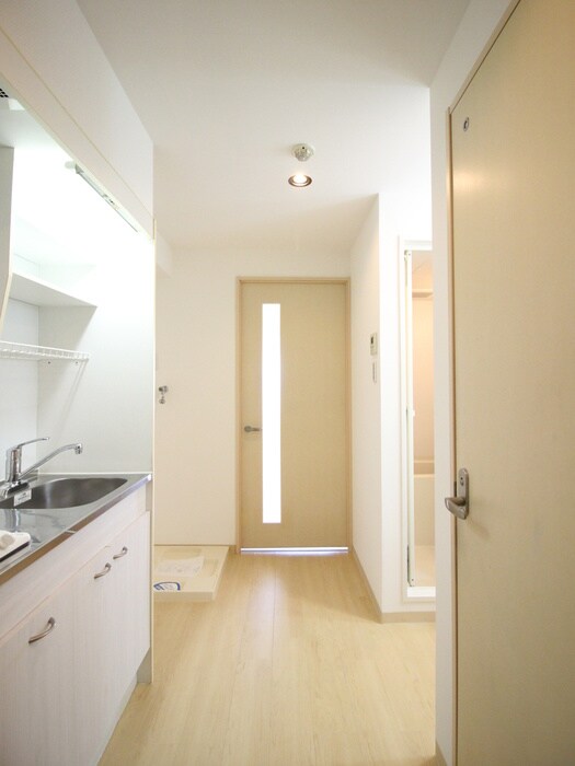 物件内観写真18　(廊下)