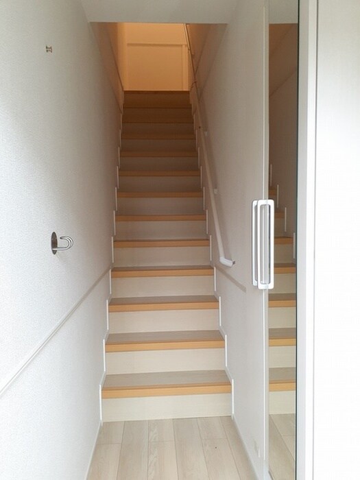 物件内観写真11　(廊下)