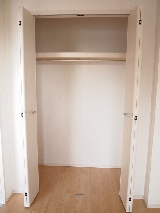 物件内観写真12　(収納)