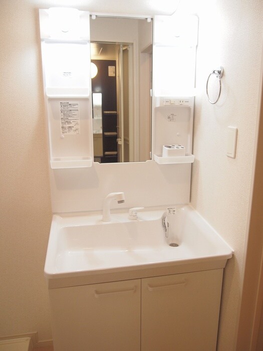 物件内観写真16　(洗面)