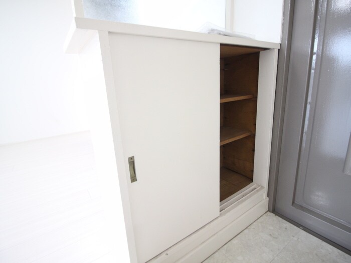 物件内観写真15　(靴箱)