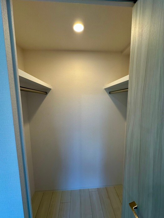 物件内観写真10　(収納)