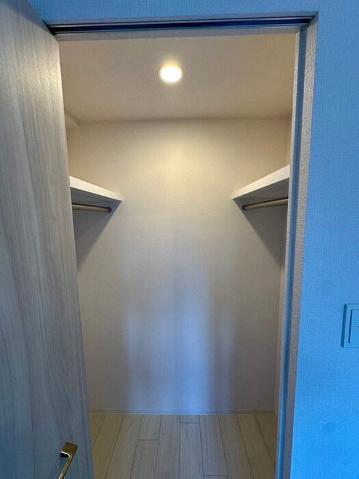物件内観写真10　(収納)