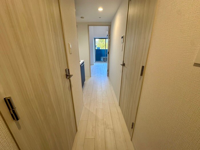 物件内観写真20　(廊下)