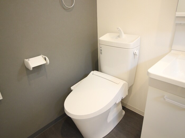 物件内観写真13　(トイレ)