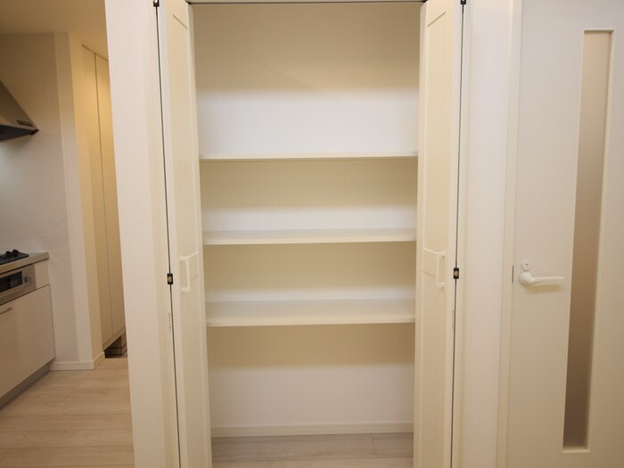 物件内観写真18　(収納)