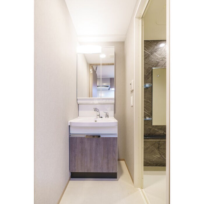 物件内観写真13　(洗面)