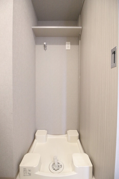 物件内観写真14　(洗濯機置場)