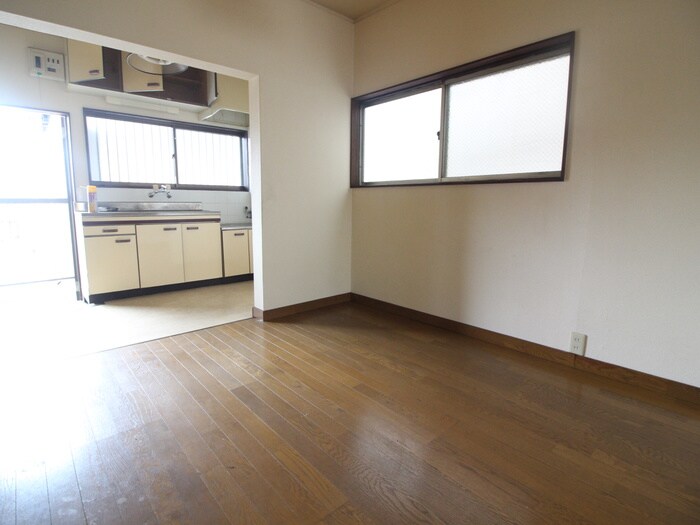 物件内観写真10　(居室)