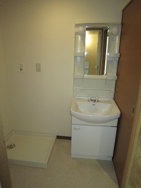 物件内観写真15　(洗面)