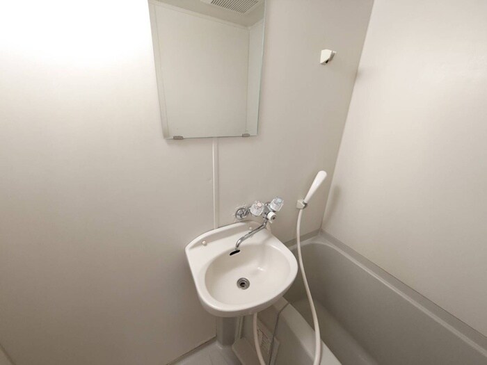 物件内観写真13　(洗面)