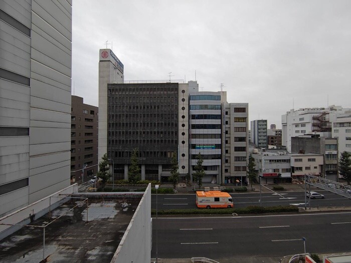 物件内観写真22　(室内からの展望)