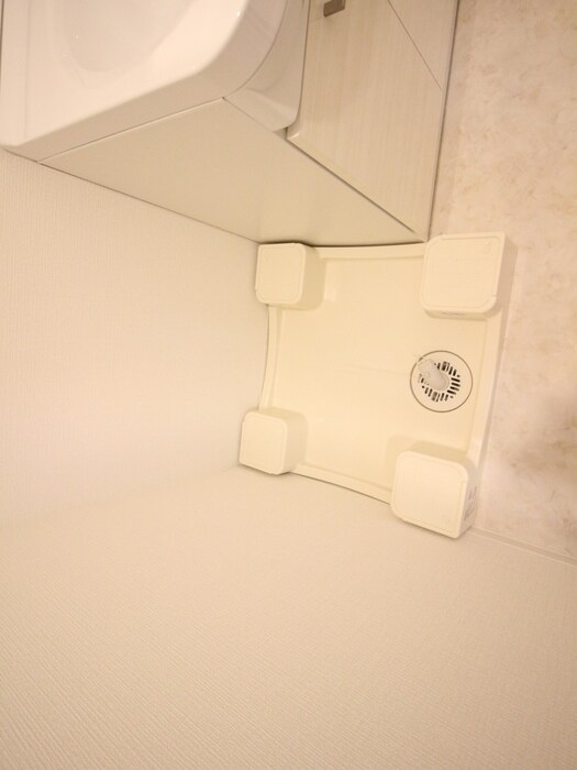 物件内観写真14　(洗濯機置場)