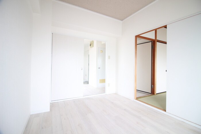 物件内観写真8　(居室)