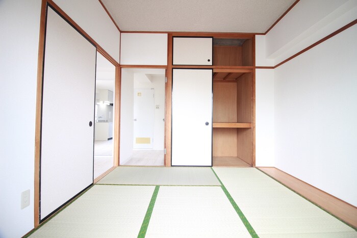 物件内観写真9　(居室)