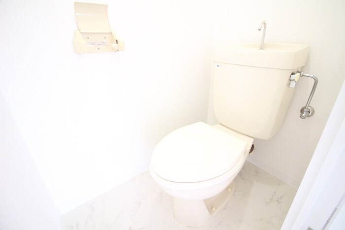 物件内観写真13　(トイレ)