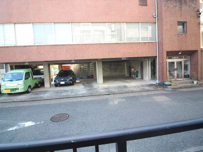 物件内観写真18　(室内からの展望)