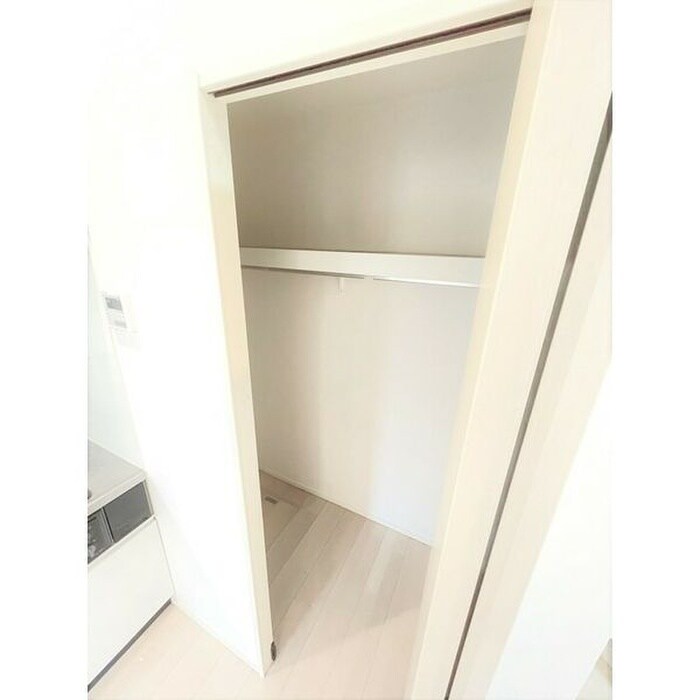 物件内観写真13　(収納)