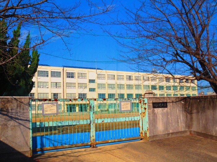 物件外観写真6　(周辺環境)