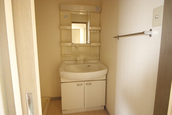 物件内観写真12　(洗面)