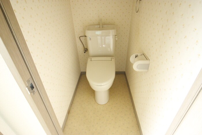 物件内観写真14　(トイレ)