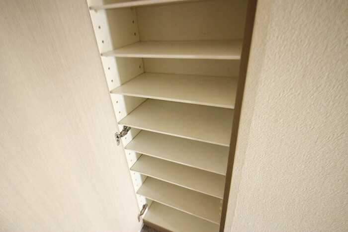 物件内観写真17　(靴箱)