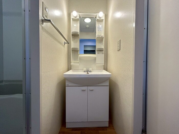 物件内観写真10　(洗面)