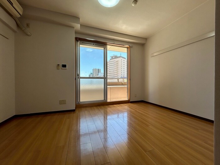 物件内観写真14　(居室)