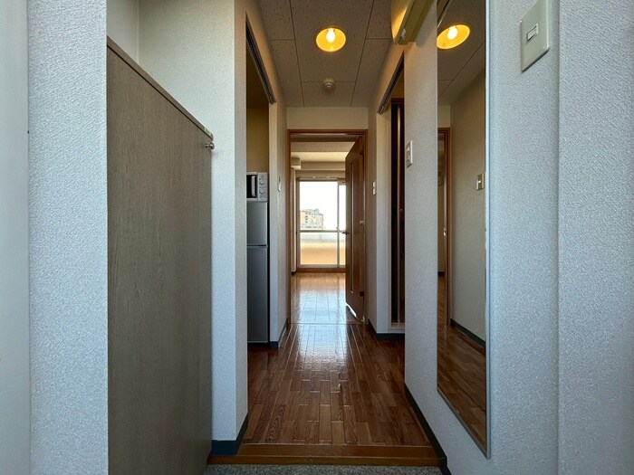 物件内観写真22　(玄関)