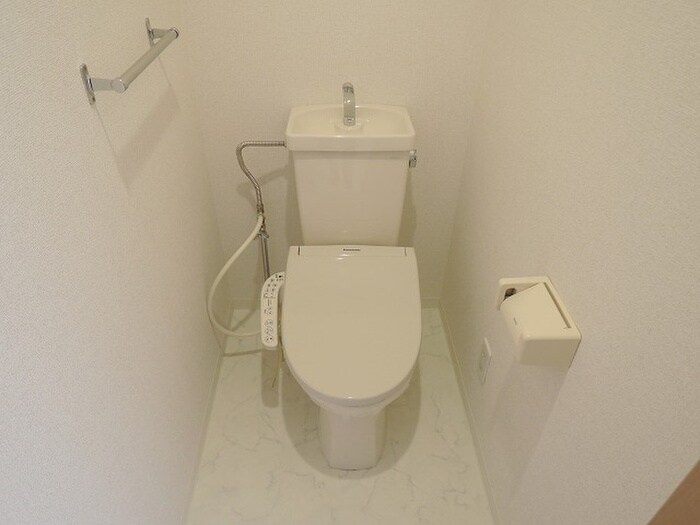 物件内観写真7　(トイレ)