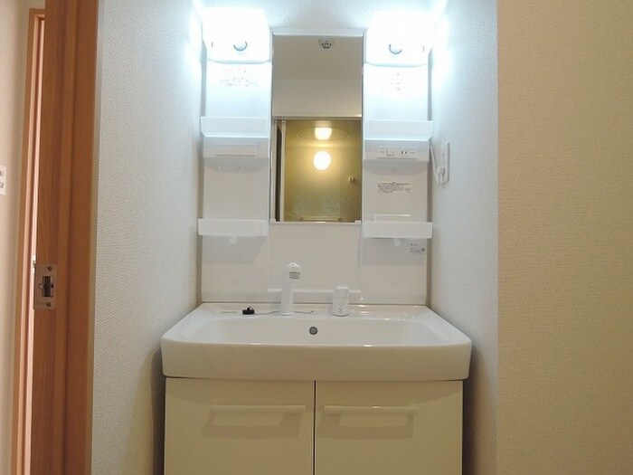 物件内観写真13　(洗面)