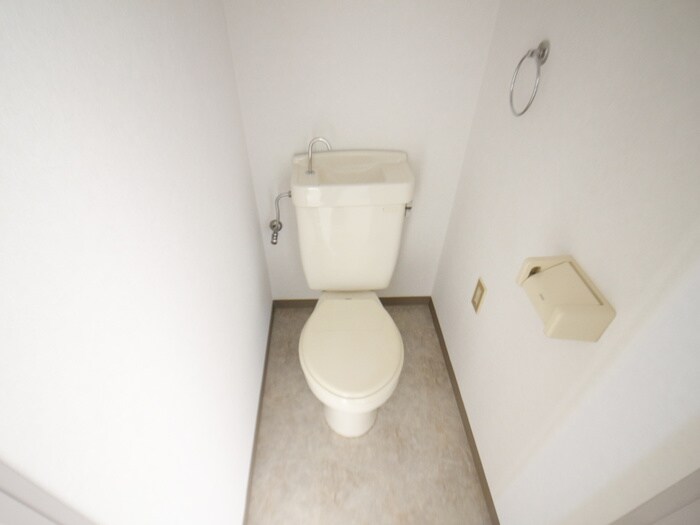 物件内観写真9　(トイレ)