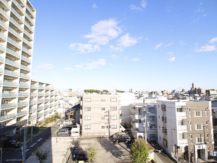 物件内観写真19　(室内からの展望)