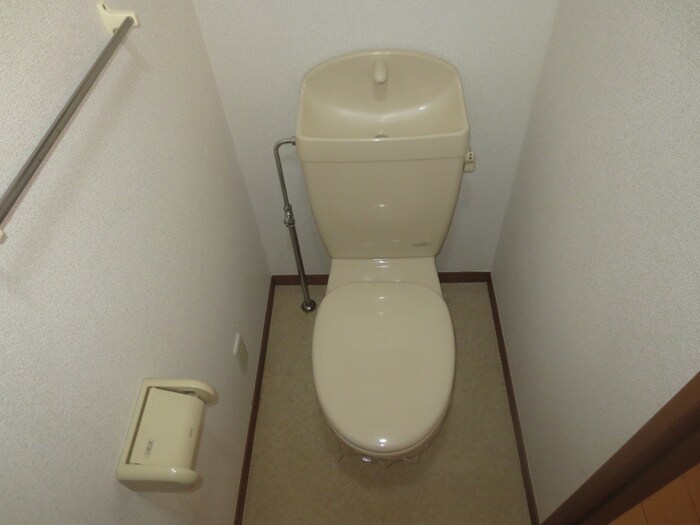 物件内観写真8　(トイレ)