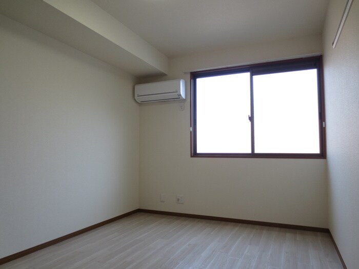 物件内観写真18　(居室)