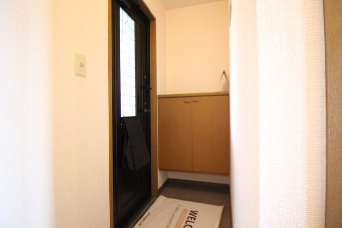 物件内観写真19　(玄関)