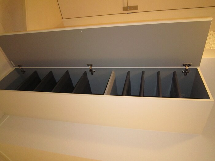 物件内観写真13　(靴箱)