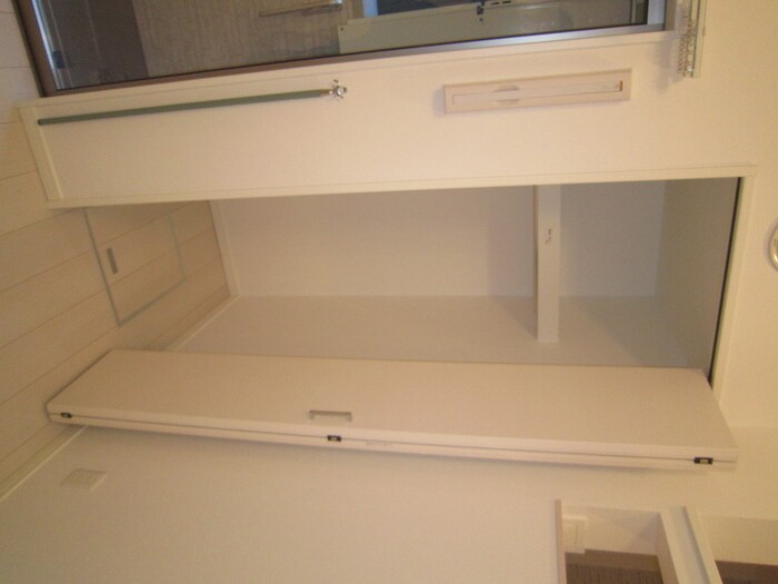 物件内観写真15　(収納)