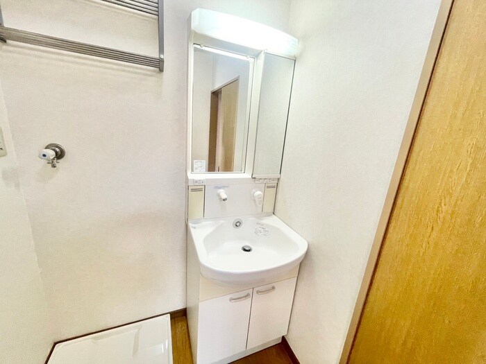 物件内観写真11　(洗面)