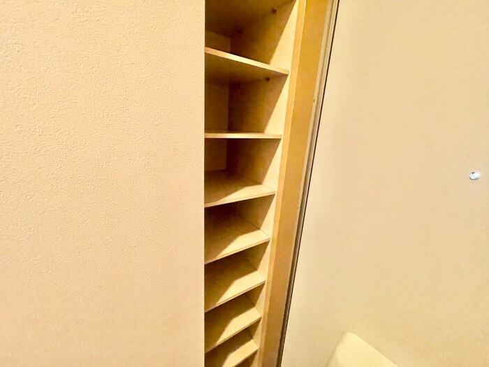 物件内観写真14　(靴箱)