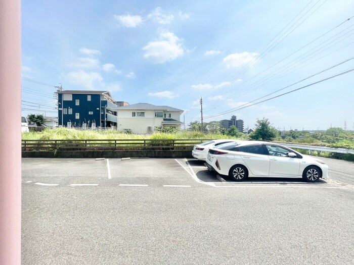 物件内観写真22　(室内からの展望)