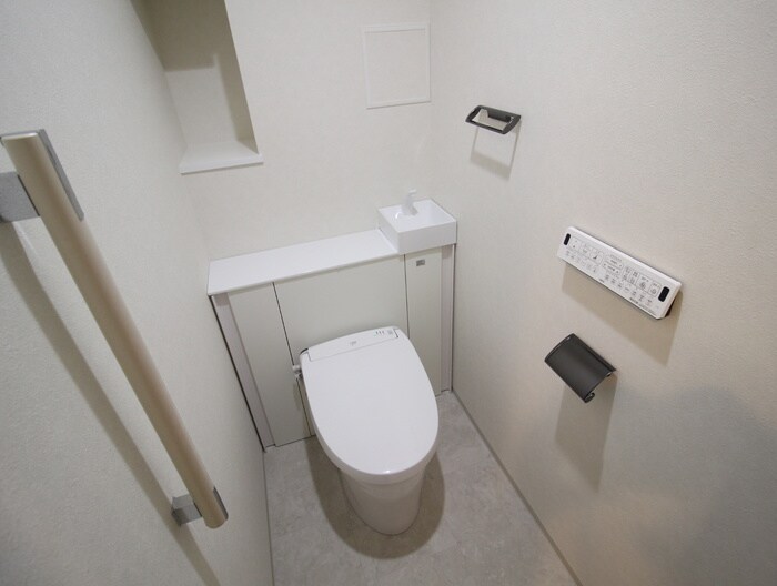 物件内観写真12　(トイレ)