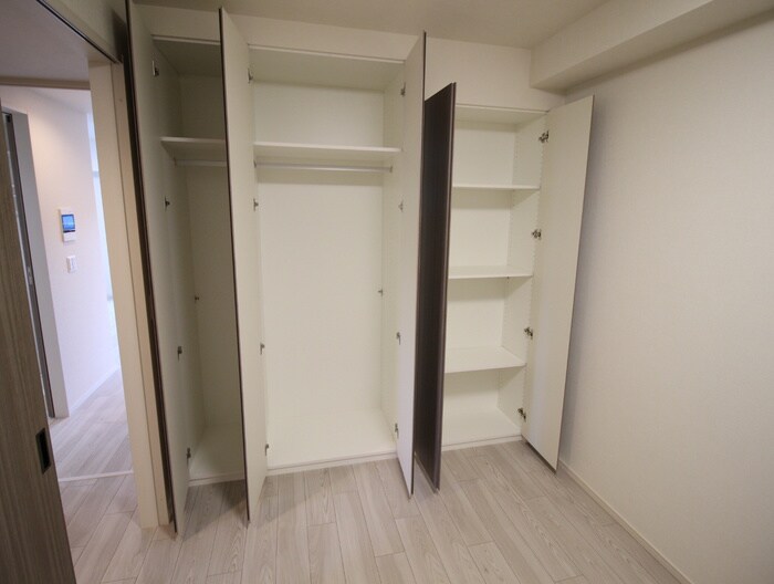 物件内観写真15　(収納)