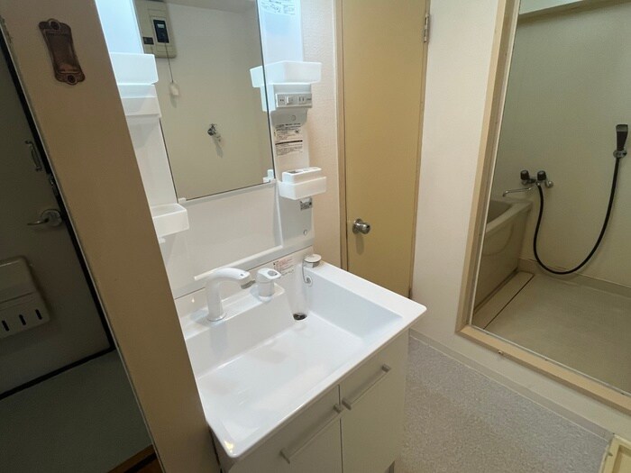 物件内観写真15　(洗面)
