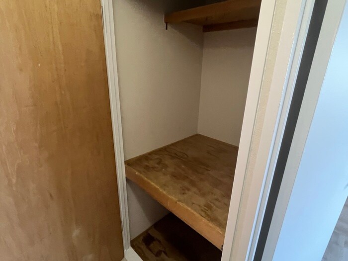物件内観写真18　(収納)
