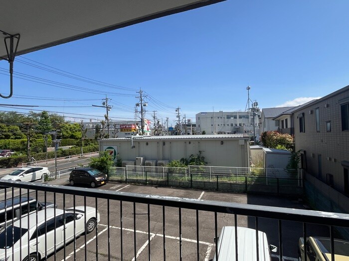 物件内観写真21　(室内からの展望)