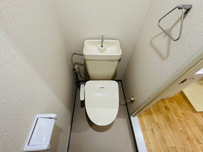 物件内観写真10　(トイレ)