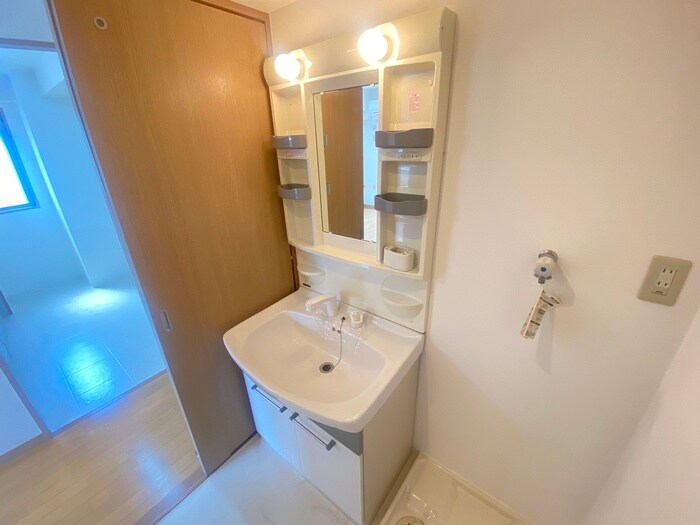 物件内観写真11　(洗面)